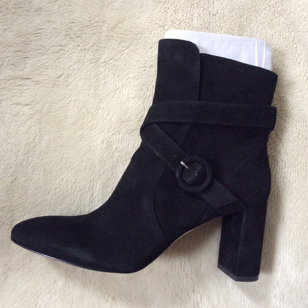 Ann Taylor Black Booties - Picture 1 of 4
